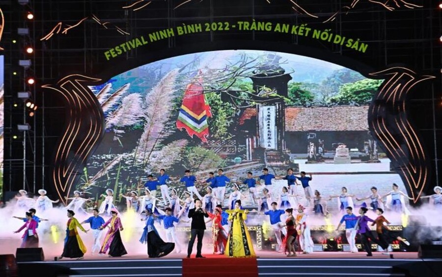 Diện Mạo Mới Của Cơm Cháy Đại Long Trong Festival Ninh Bình 2022 