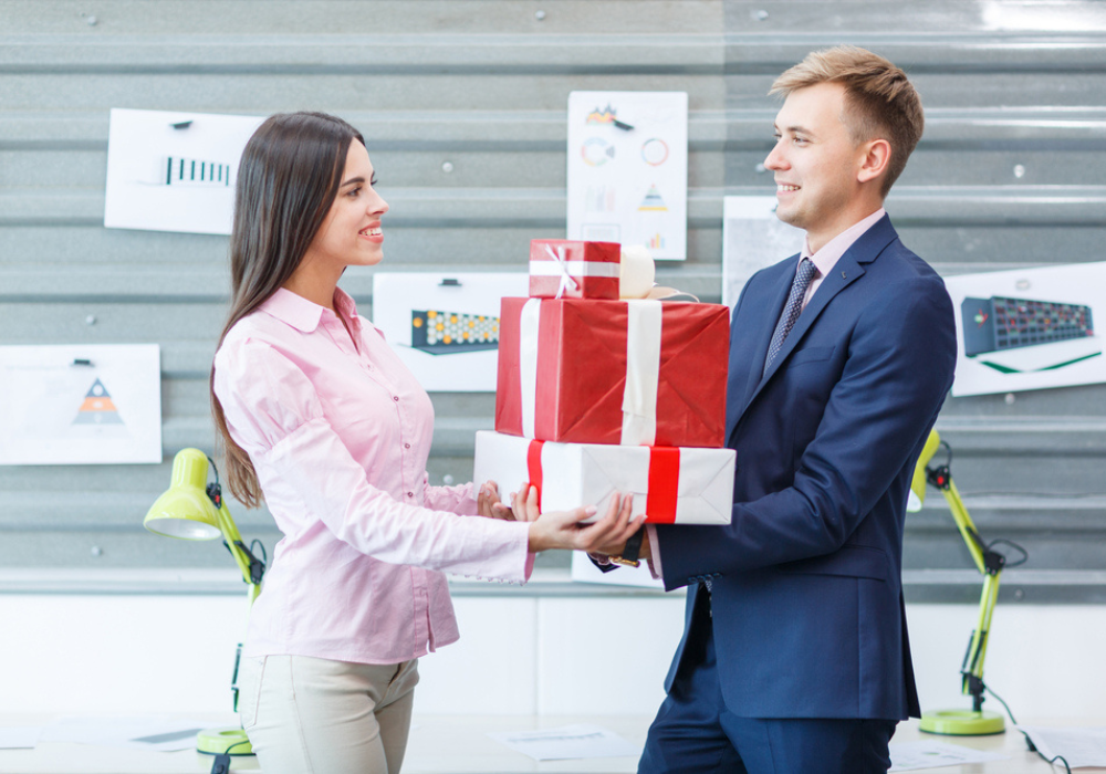 Gợi ý tặng quà tết doanh nghiệp 2024
